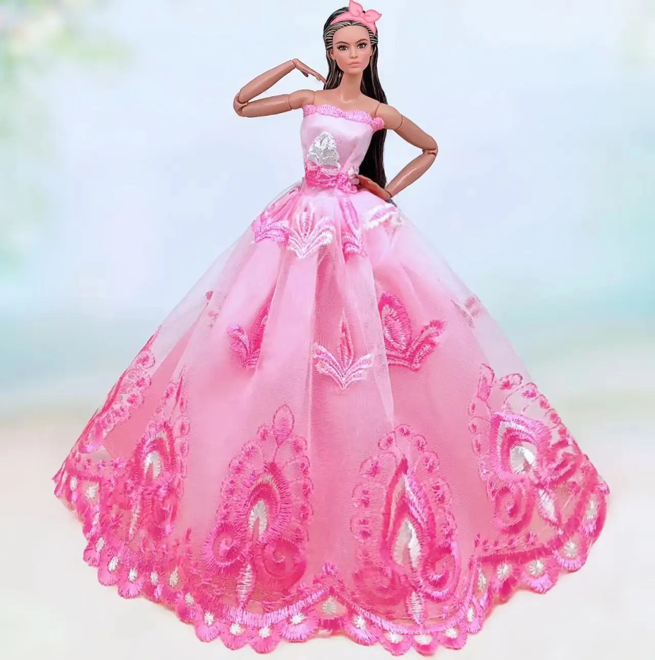 バービー　フェラーリ[ ボディ ] & ウィンターインモントリオール[服] 美品 バービー フェラーリ[ ボディ ] & ウィンターインモントリオール[服] 美品