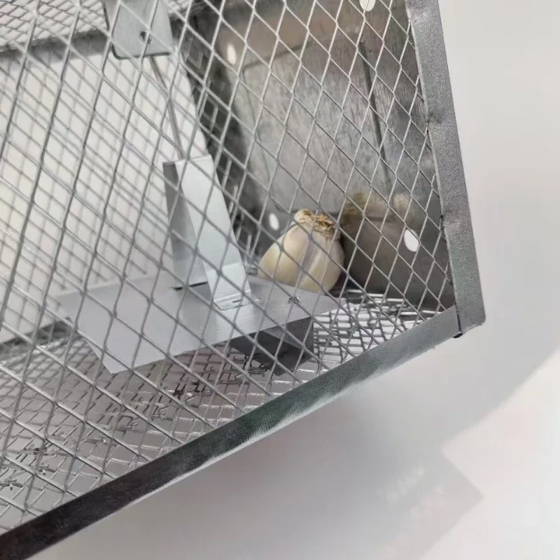 Reusable Humane Rat Trap Cage Mouse Cage Trap Wire Mesh Squirrel & Chipmunk & Rat Pest Catching Cage for Home Garden Warehouse