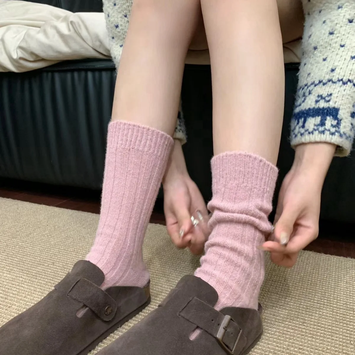 Women Socks Winter Cashmere Wool Casual Japanese Fashion Solid Color Thicker Long Thermal Warm Crew