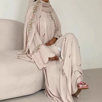 Ensemble de 2 pièces Abaya et Hijab brodés, robe musulmane pour femmes, Abayas de luxe de Dubaï, vêtements islamiques, robe Kaftan, Ramadan, Eid 1