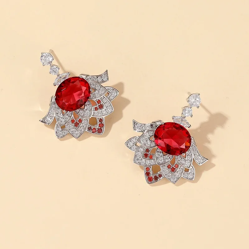 

To Reines New Micro-Inset Rose Red Zircon Luxury Temperament Eardrop For Women Fan Earrings Fashion Jewelry Accessories For Gift