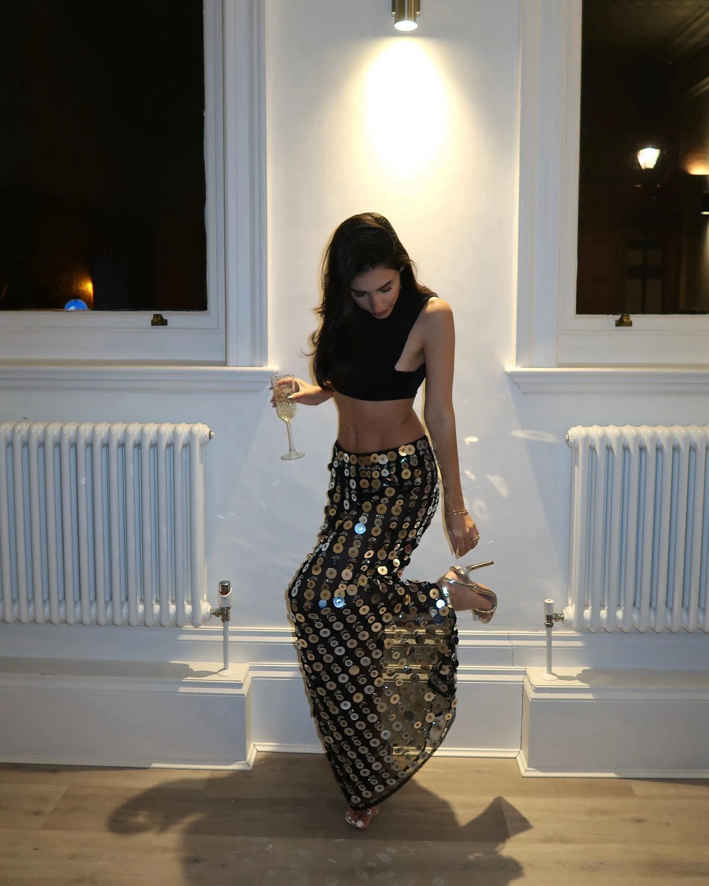 Nieuwe glitter pailletten lange rok voor vrouwen zomer herfst streetwear een lijn rok lady chic bling bling maxi lange rokken Nieuwe glitter pailletten lange rok voor vrouwen zomer herfst streetwear een lijn rok lady chic bling bling maxi lange rokken