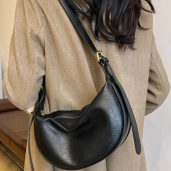 2025 Large Capacity Soft Crossbody Bags for WomenLuxury Handbags Solid Shoulder Bags Female Casual Travel Hobos Bag Vintage Sac 1