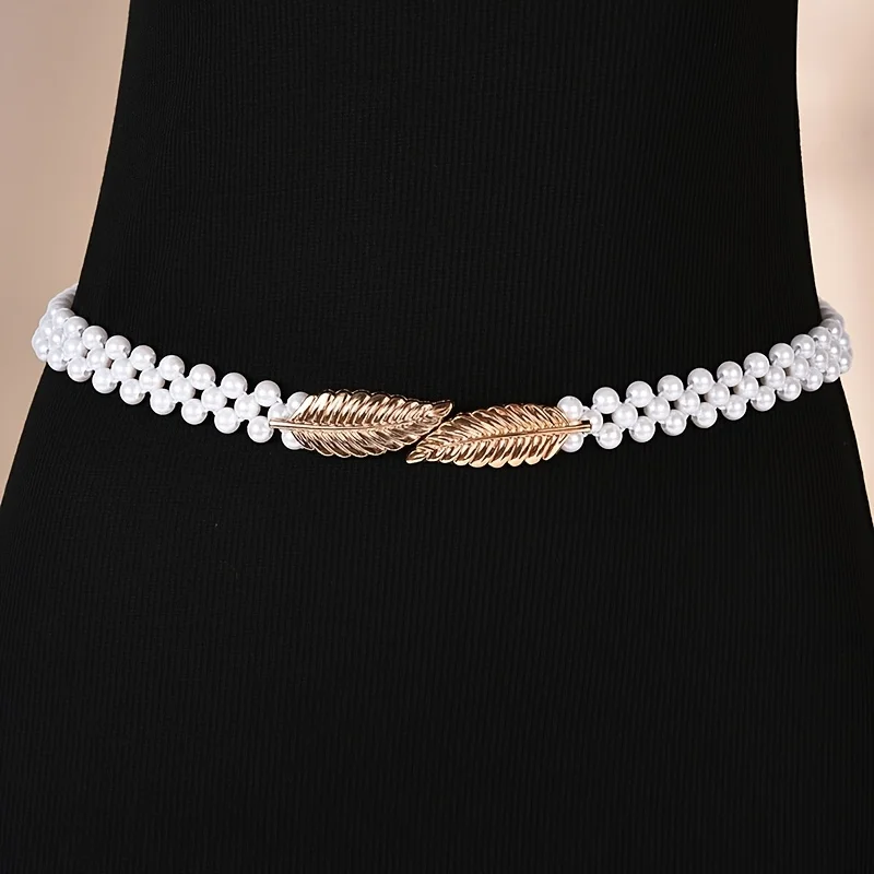 Elegant flexible waist chain made of imitation pearls, adjustable belt accessories for women, suitable for daily travel, weddings, and parties.