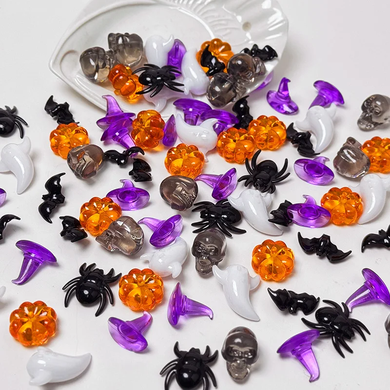 50/100Pcs Halloween Mini Acrylic Ornaments Skull Head Witch Hat Pumpkin Table Scatter for Halloween Party Home Decoration Crafts