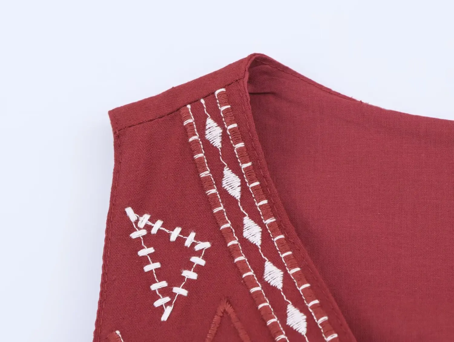 KONDALA Casual Chic Rot Stickerei Frauen Anzug V-ausschnitt Ärmellose Weste Breite Bein Shorts Mode 2025, Sommer Boho V-ausschnitt Frauen Sets – Detail 7