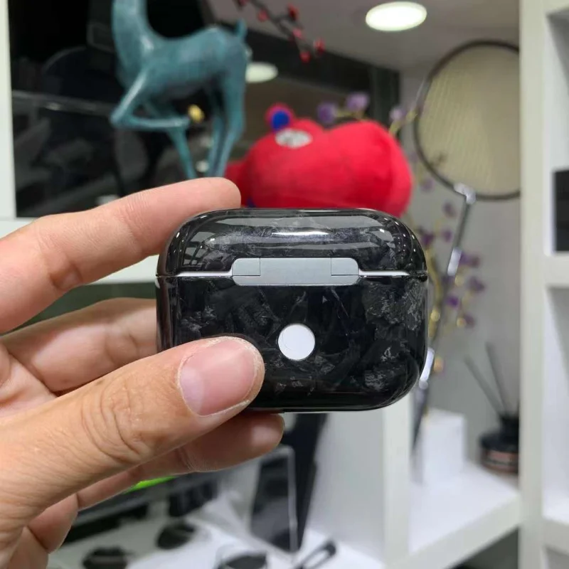Premium Ultra-Thin Real Carbon Fiber Earphone Protective Case