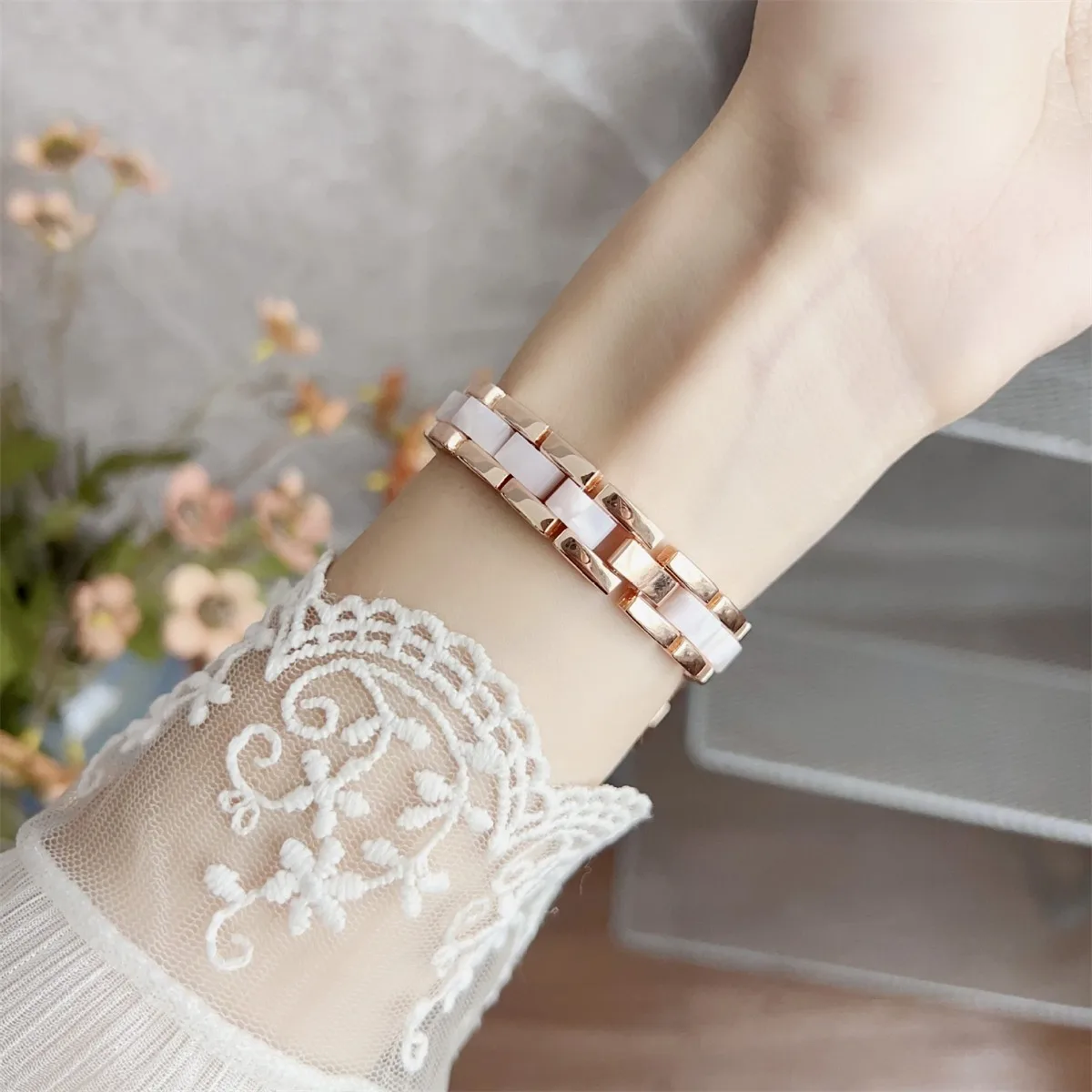 Watch Band For iWatch 42/44/45/46/49mm 38/40/41mm Metal Fashion Watch Strap For Watch Series Ultra2 Series 10/9/8/7/6/5/4/3/2/1_voghion.com