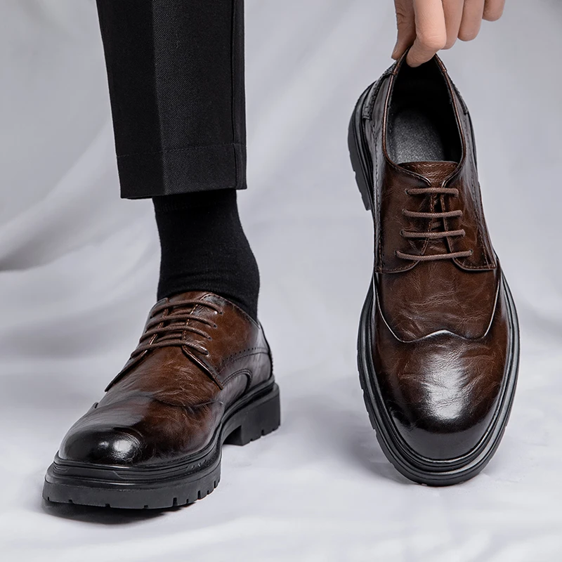 

Brogue Dress Shoes Soft Leather Men Dress Shoes Rubber Sole Mens Shoes Luxury Brand Derby Shoes Wedding Shoes For Men A03