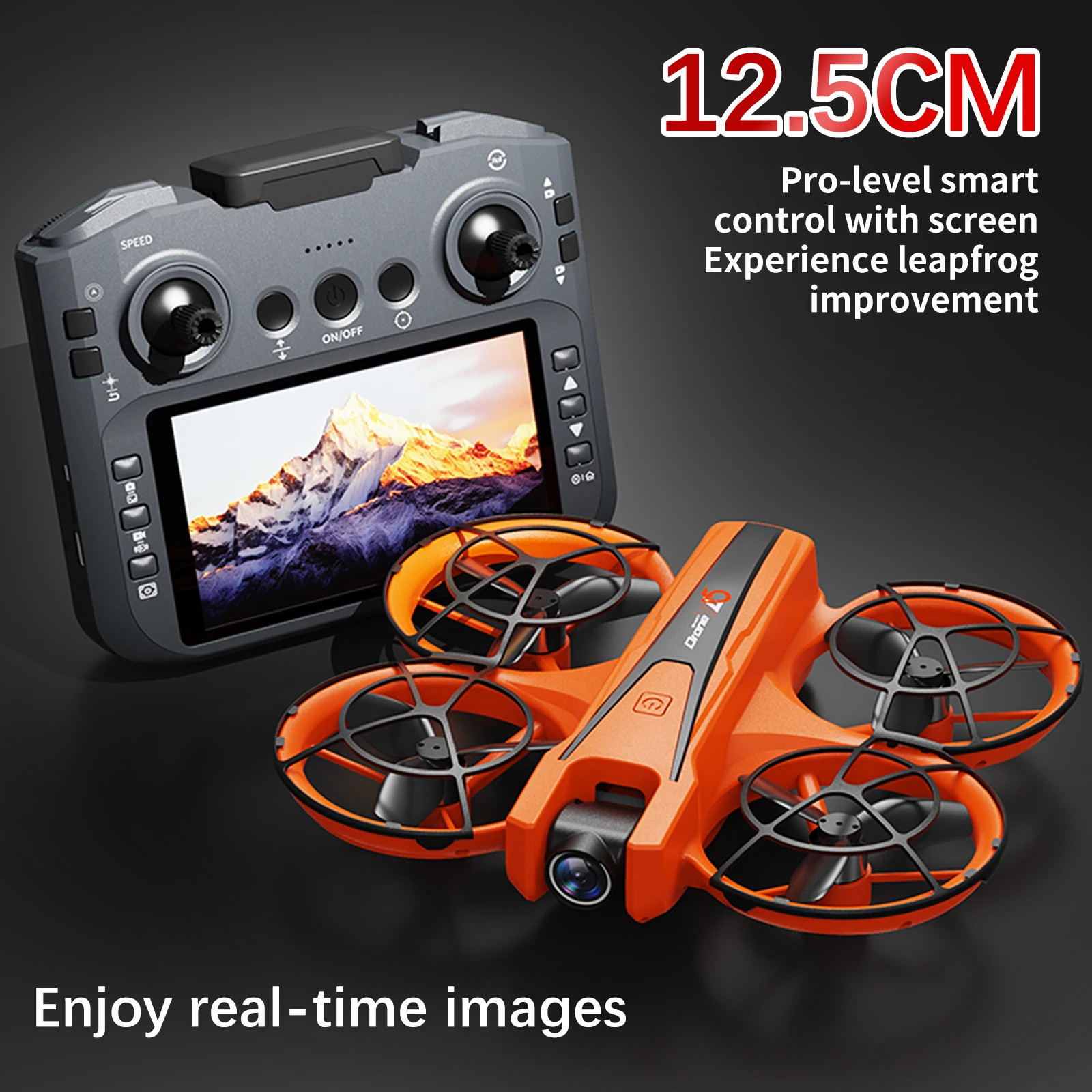 Caméra Sport 360° 4K 64MP WiFi étanche IP68 montée sur un drone, filmant un paysage aérien en montagne.
