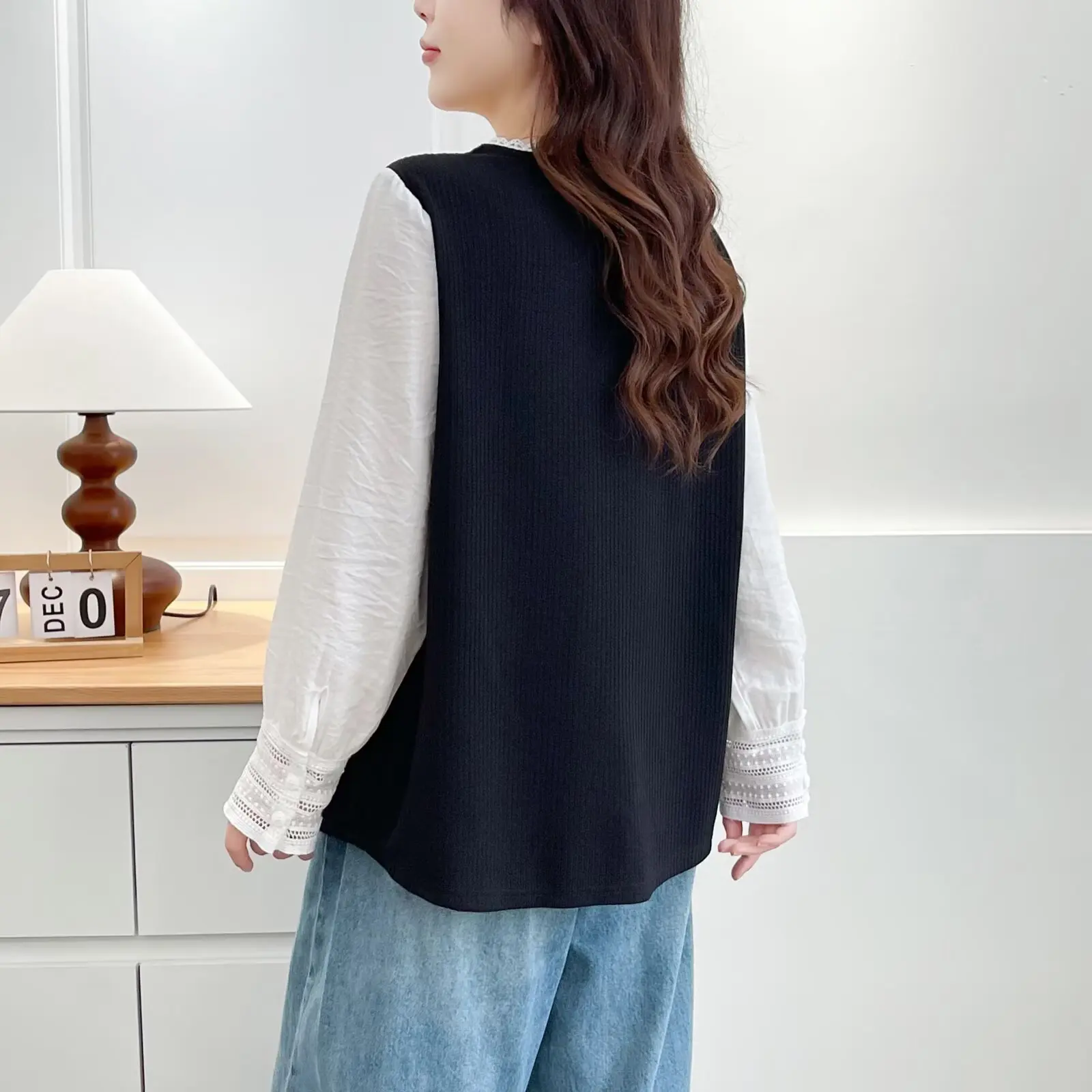 XXXXL Fashion Plus Size Women's T-Shirt 2025 Autumn New Stylish Casual Lace Round Neck Fake Two Piece Tops 2531