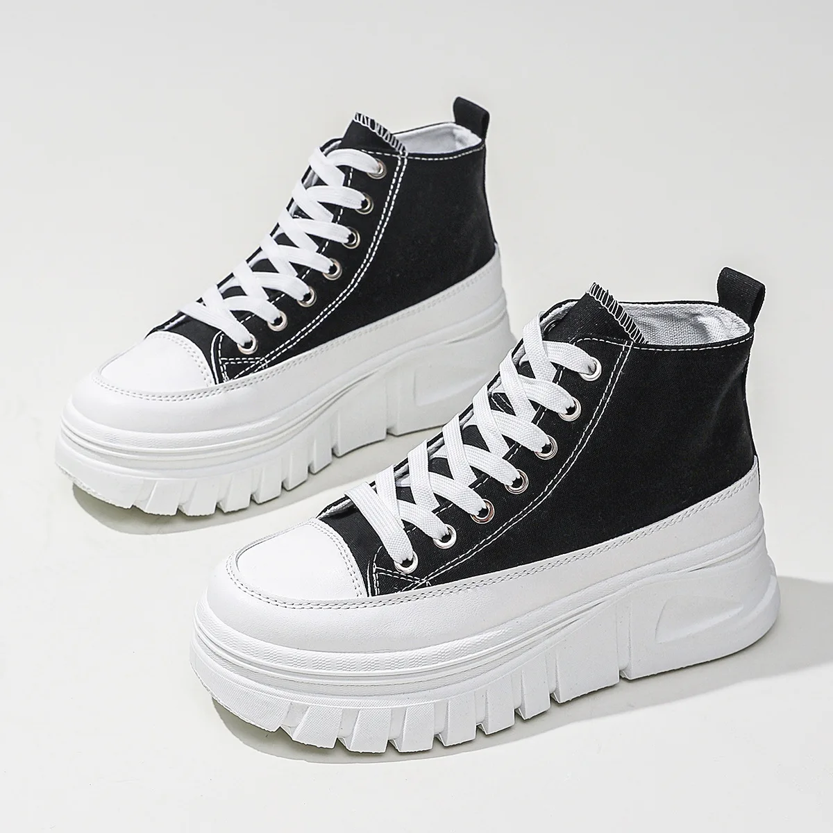 2400~ADVANCED Low-top ODYSSEY Sneakers With Rubber Sole main image 0