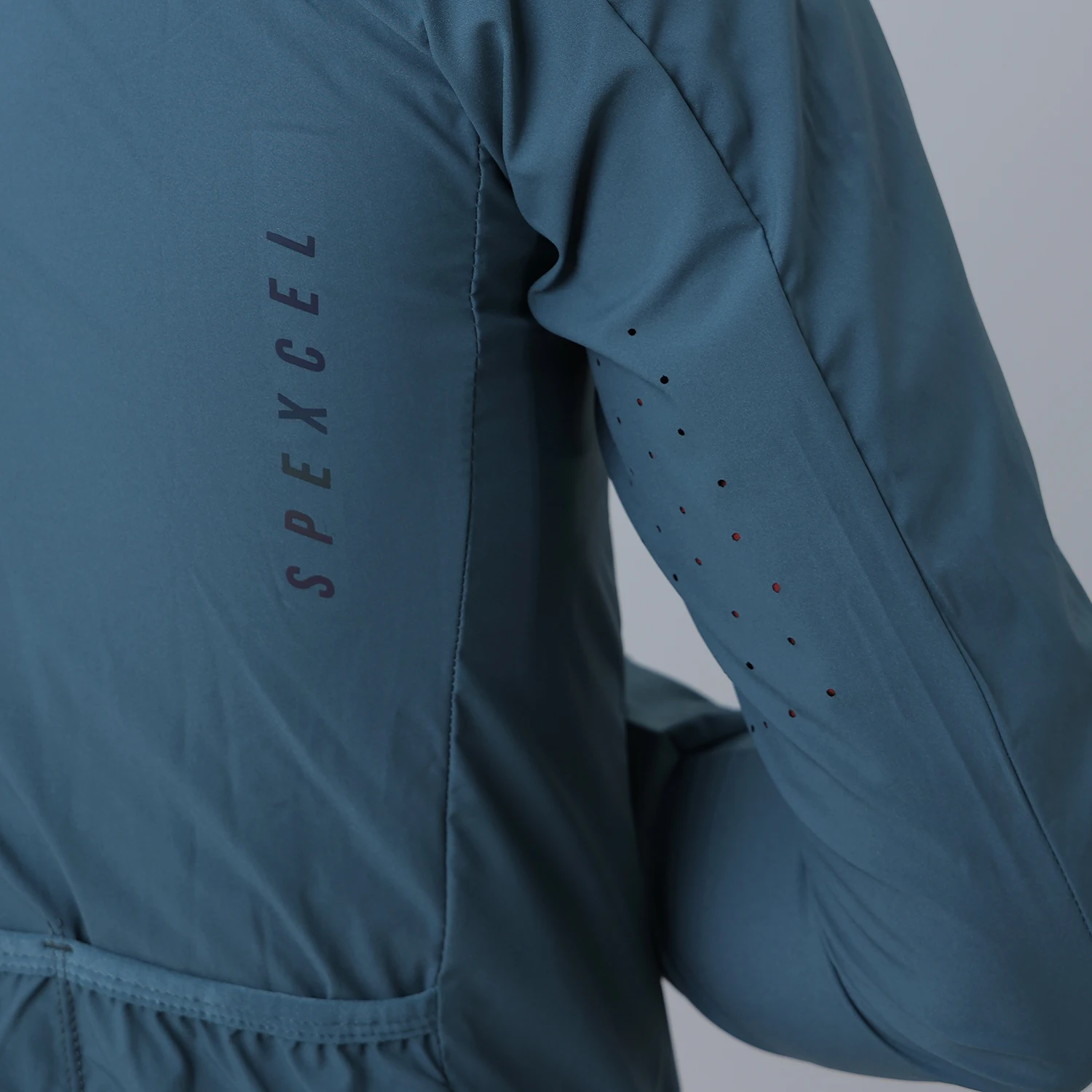 Cycling Jacket 3 Season Lightweight Windproof Bicycle Wind Jacket Stretch Fabric 3 Back Pocket Cycling Jacket Cycling Clothes