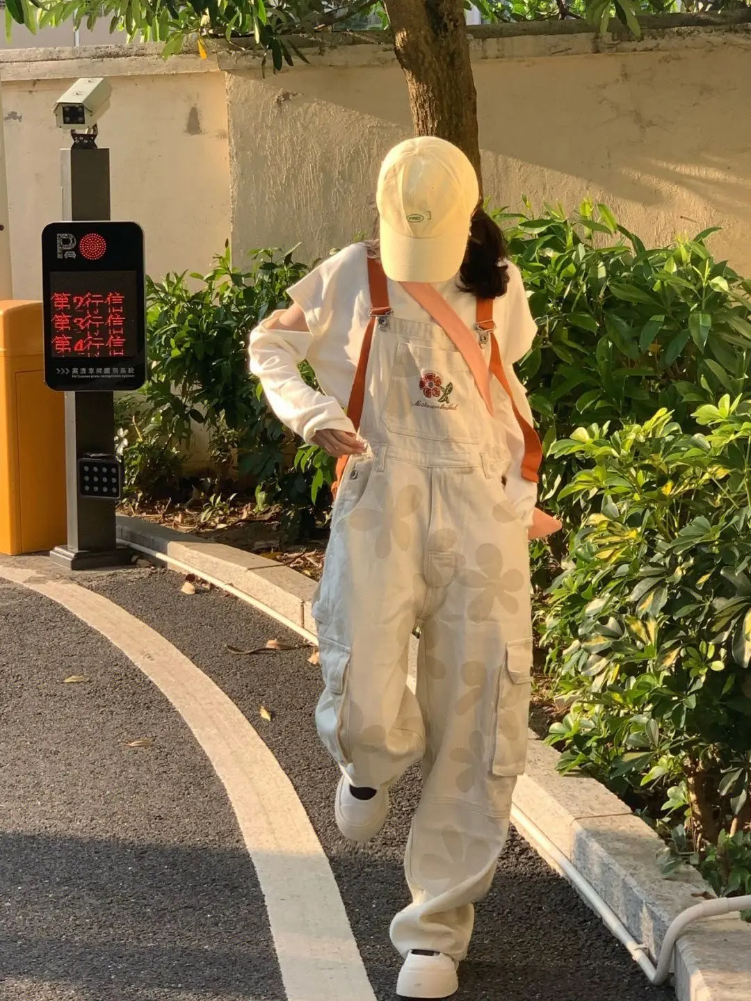 New French platycodon fufu design work overalls for women 2024 new small spring straight denim overalls Harajuku pantalones y2k
