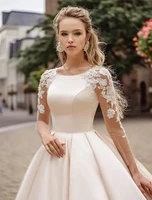 Simple Satin Bridal Dresses Sexy Backless Round Neck Princess Wedding Gowns A-Line Lace Applique Long Sleeve Formal Customized 2