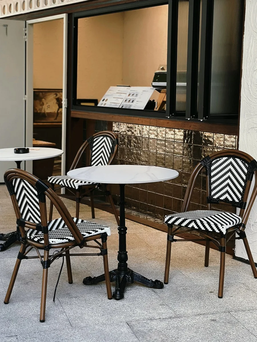 Рисунок 2 - Французский уличный ротанговый стул