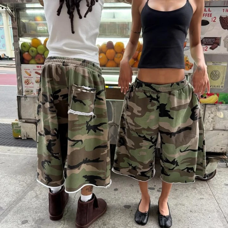 Y2K Casual Fashion Camo Shorts Camouflage Printing Pocket Burr Sweatshorts Hip Hop Harajuku Streetwear Men Women Wide Leg Pants 1