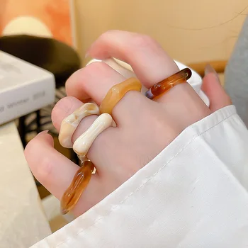 5pcs Colorful Resin Rings Set – Irregular Acrylic Knuckle & Finger Rings 1