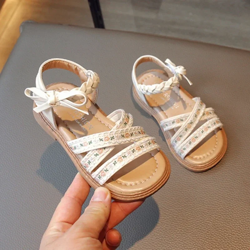 Girls Sandals Summer Children Princess Shoes Open-toe Embroider Flower Bowknot Flat Sandals Soft Soled