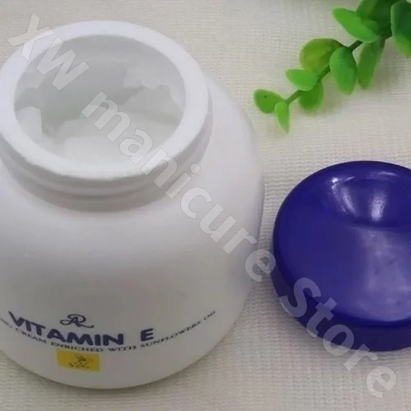 Vitamin E Moisturizing Cream Body Moisturizing Brightening Skin Color Improving Dull Skin Body Nourishing Cream 200g 3