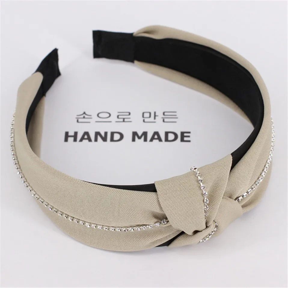 Рисунок 5 - Женская Блестящая тканевая повязка на голову с узлом