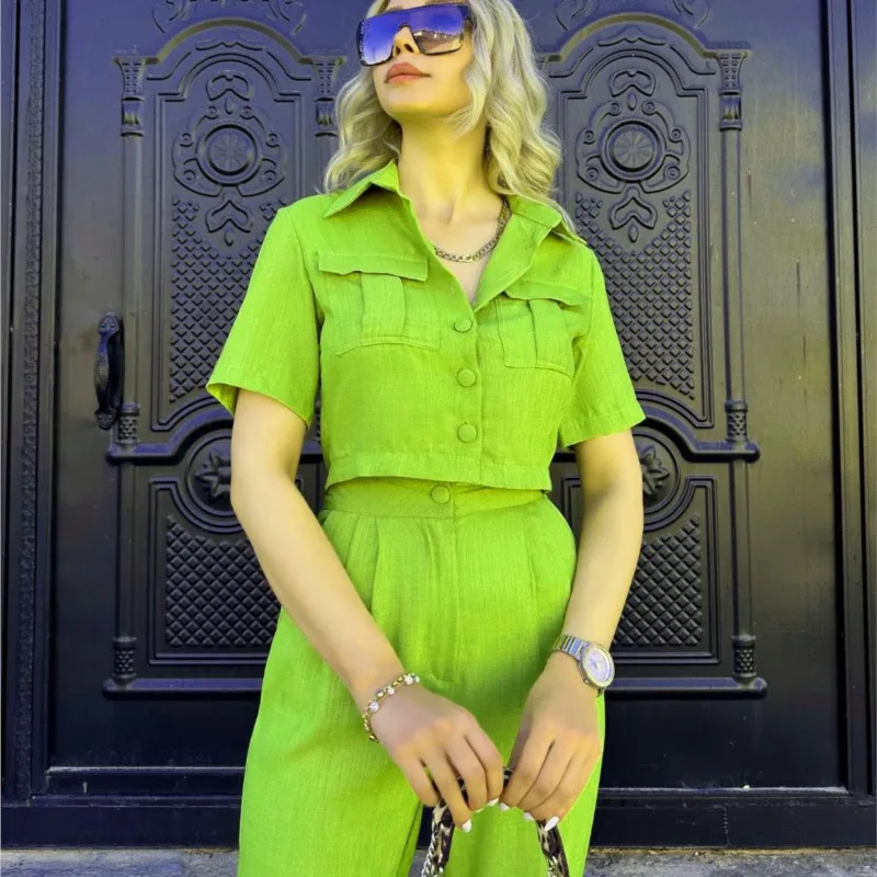New Commuter Casual Women's Set Polo Collar Pocket Short Sleeve Crop Shirt Wide Leg Pants Minimalist Style Two Piece Sets