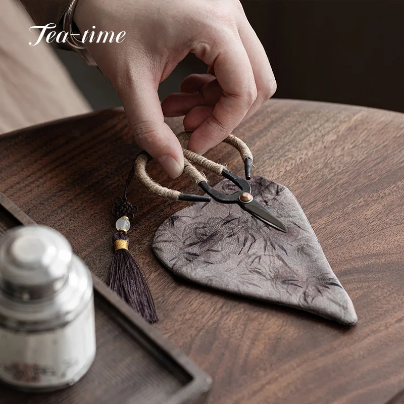 Retro Bamboo Tea Bag Scissors Pure Handmade Cloth Bag Tea Scissors Protector Tassel Chinese Knot Knife Puer Ceremony