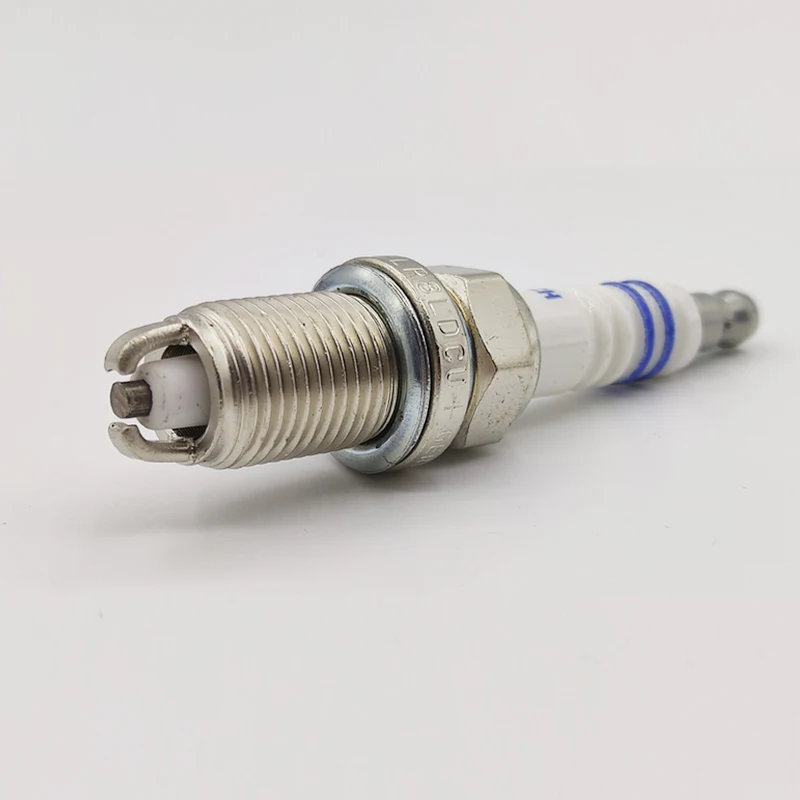 

4pcs FLR8LDCU+ 7404 Normal Spark Plug For BWM E34 E36 E39 Passat VW Chevrolet Golf Audi Suzuki 0242229654 +9 7700107916 9195109