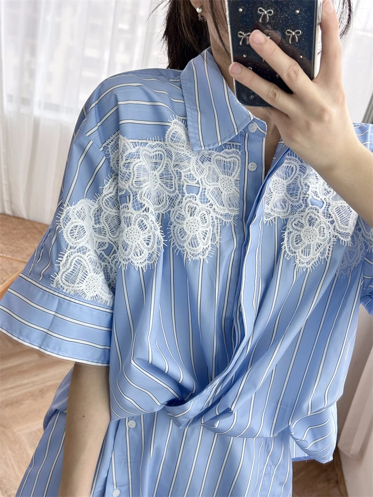 

Shirt splicing dress design with blue and white stripes, lace flower shirt short skirt, refreshing and elegant,vintage dress