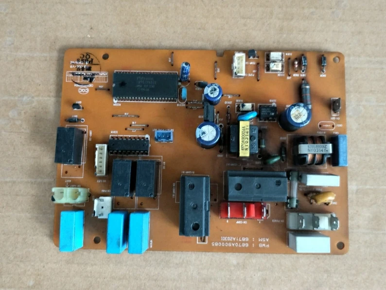 

Dual Compressor Air Conditioner LP-R7131NDB KFRD-71L/R31B (D) External Computer Control Board
