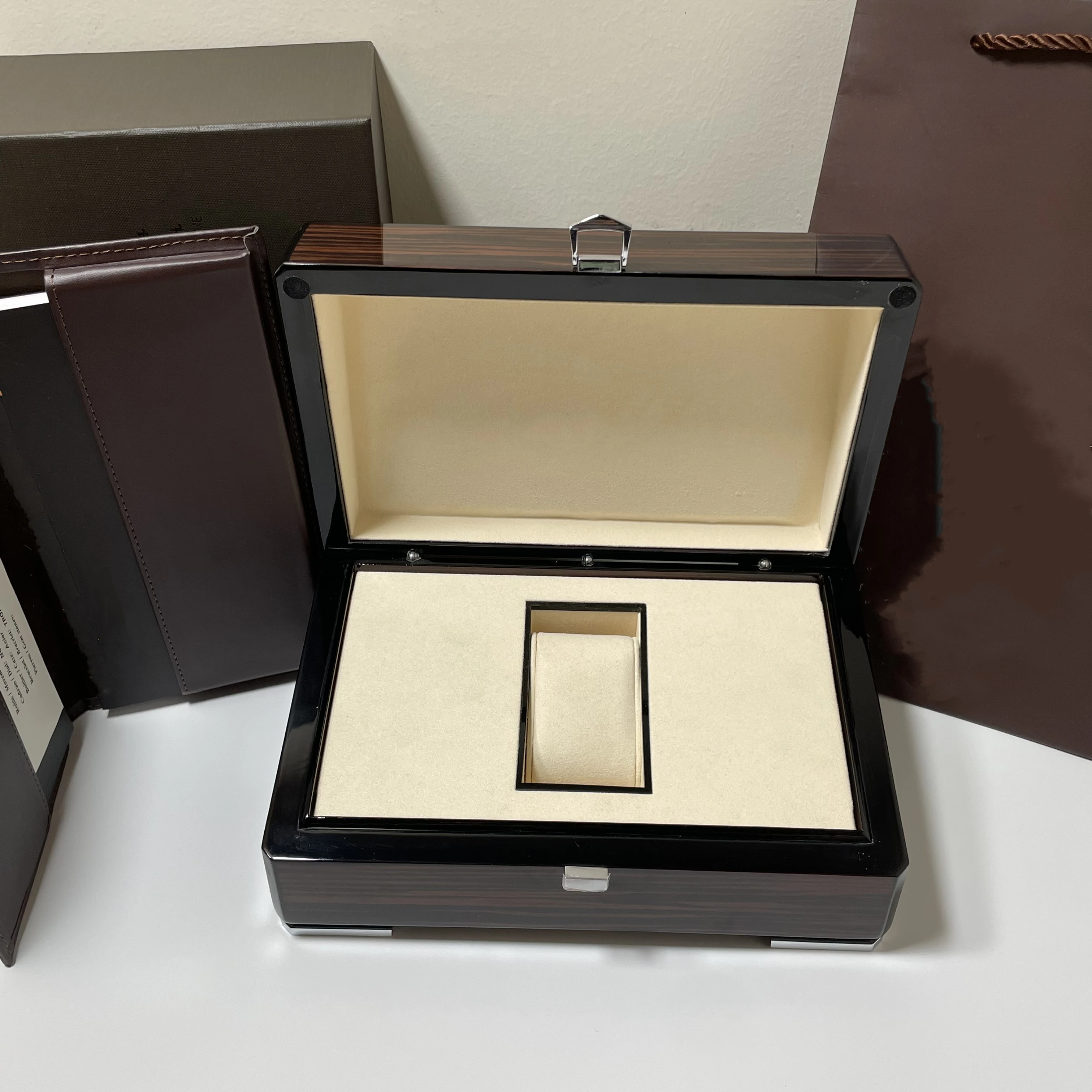 

Watch Box High-quality Leather ang Wooden Portable Simple Vintage Small Travel Storage Boxes Watch Accessories For Gift