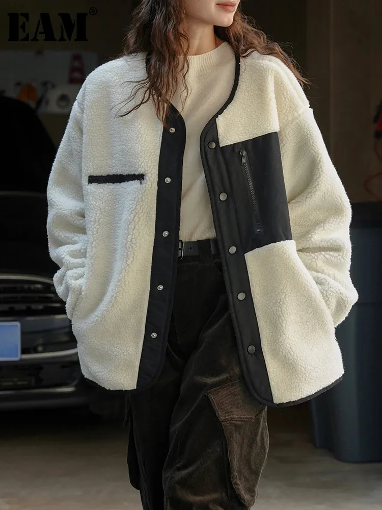 

[EAM] Loose Fit Dark Gray Lambswool Big Size Thick Jacket New V-neck Long Sleeve Women Coat Fashion Autumn Winter 2024 1DH2753