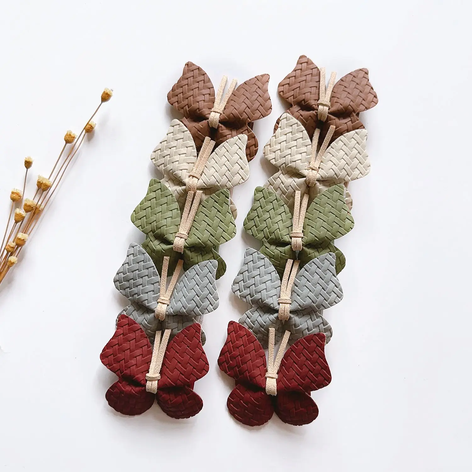 

50 Pcs/Lot, Braided Faux Leather Butterfly Bow Hair Clips Cute Bow Baby Hairpins For Holiday Gift Girls Hair Accessories