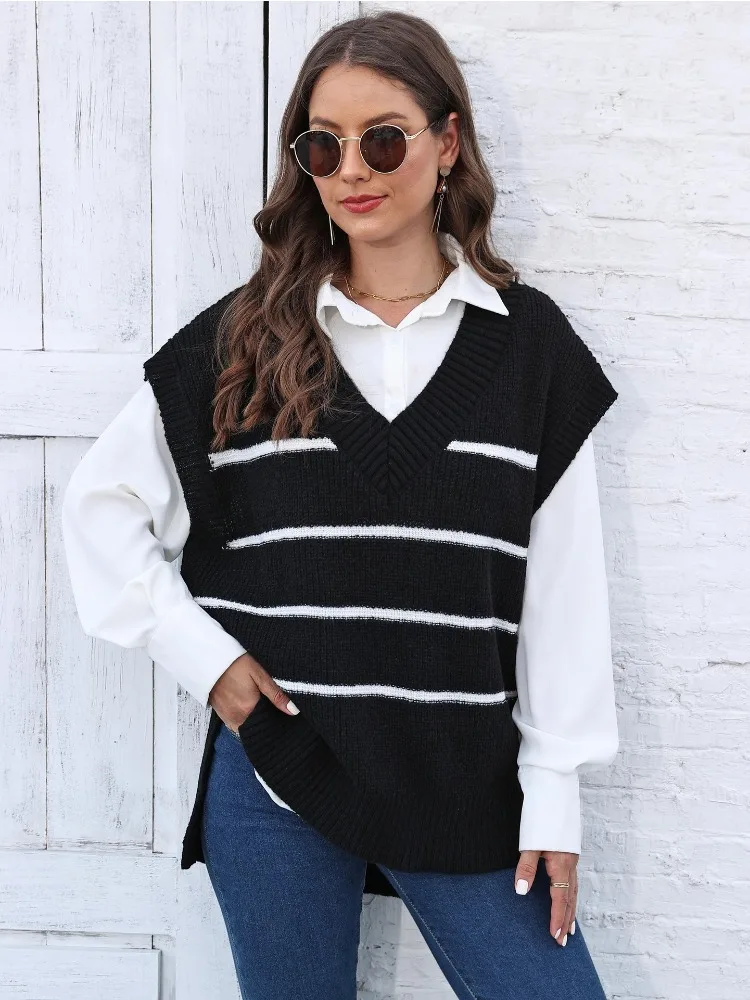 Sweater Vest - Black/striped - Ladies