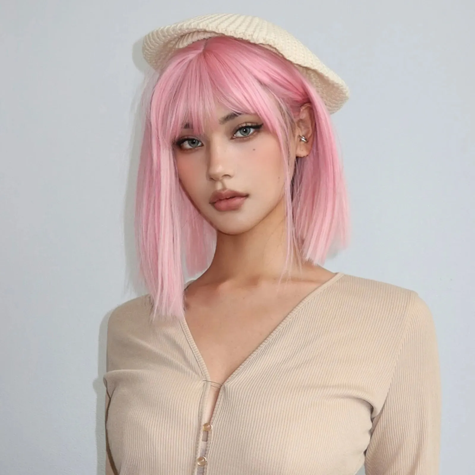 Short Straight Bob Wigs with Bangs Light Pink Natural Synthetic Hair for Women Daily Cosplay Heat Resistant Fiber Wigs