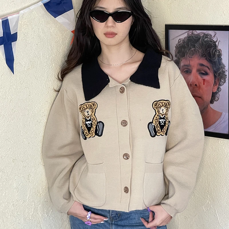 American Retro Autumn Polo Collar Sitting Bear Embroidered Knitwear