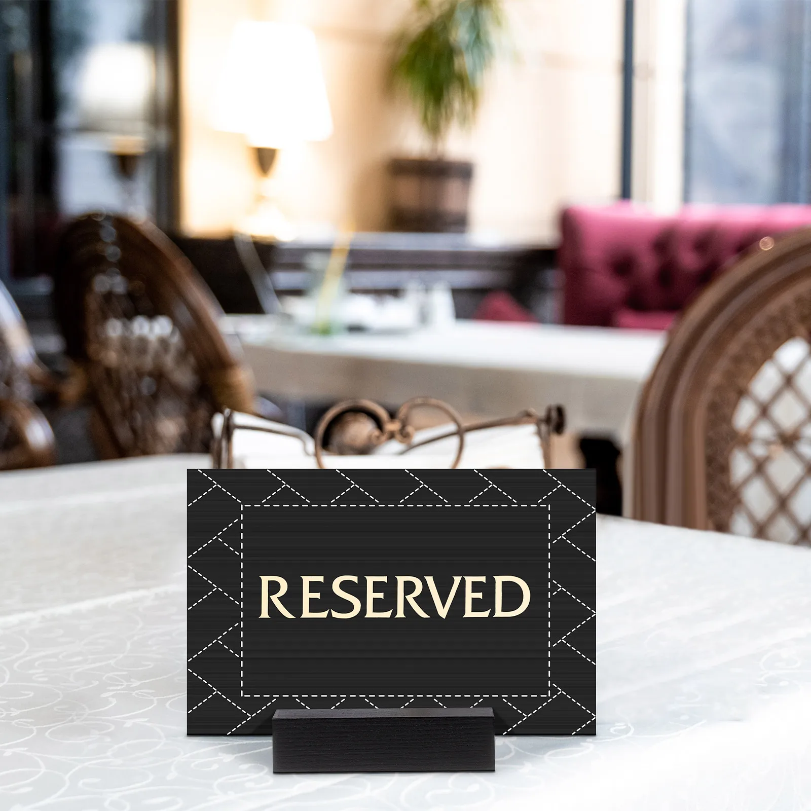Black Wood Place Card Holders Wood Sign Holders Table Number Holder Stands Name Card Holder 1-12pcs for Wedding Party Events