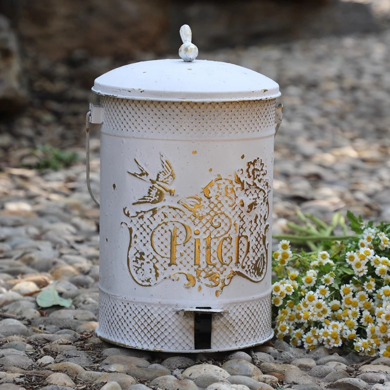 Vintage Cast Iron Garden Trash Can Retro Pedal Style Large Capacity Outdoor Garbage Bin Lid Silent Design Courtyard Patio Yard