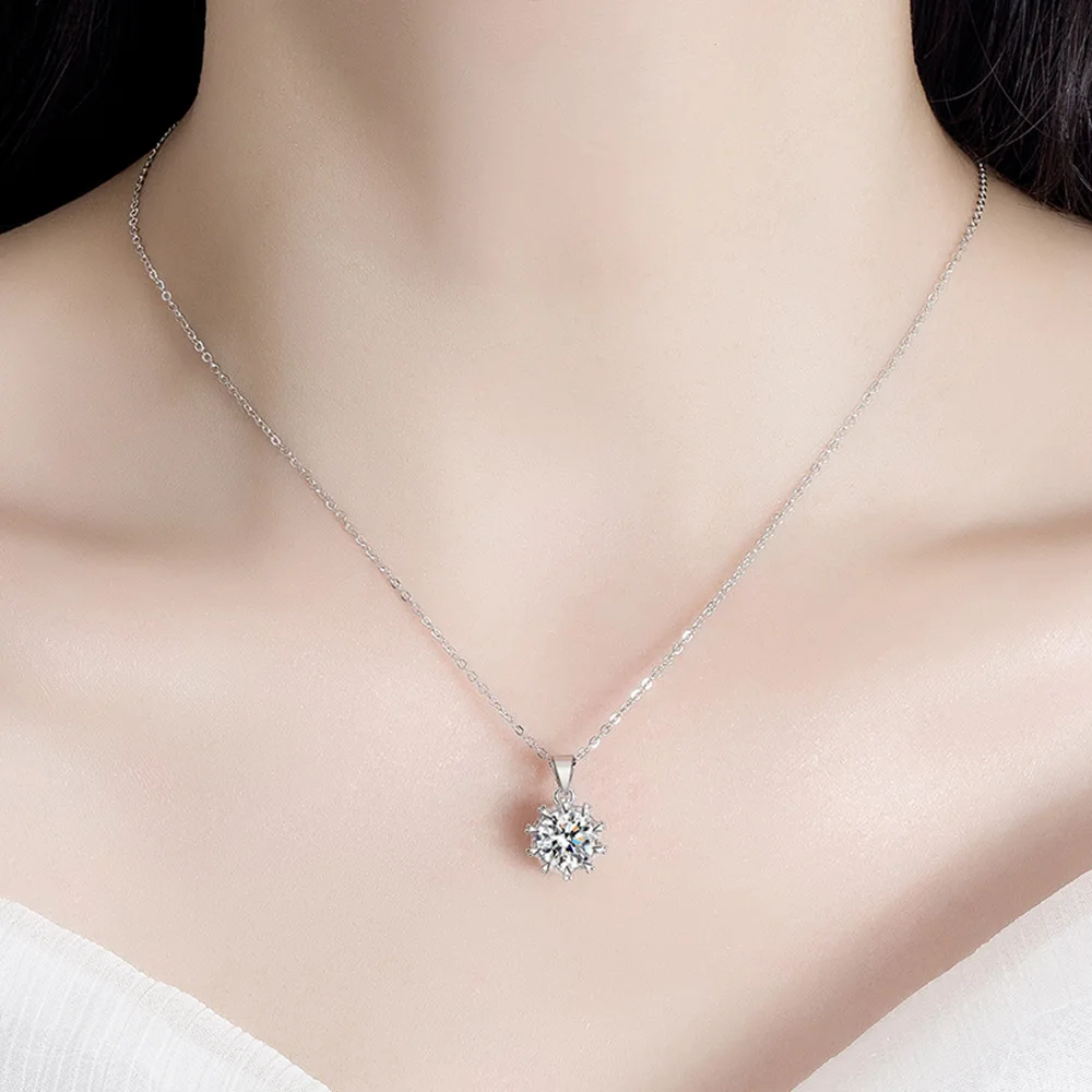 European Hyperbole 925 Sterling Silver New Ladies Fashion Jewelry Temperament Zircon Crystal Charm Pendant Necklaces For Women