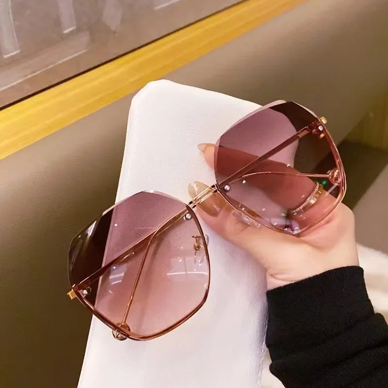 New Women's Polarized Light Sunglasses Women Metal Half Frame Polygon Sun Glasses Outdoor Leisure Eyewear UV400 Oculos De Sol