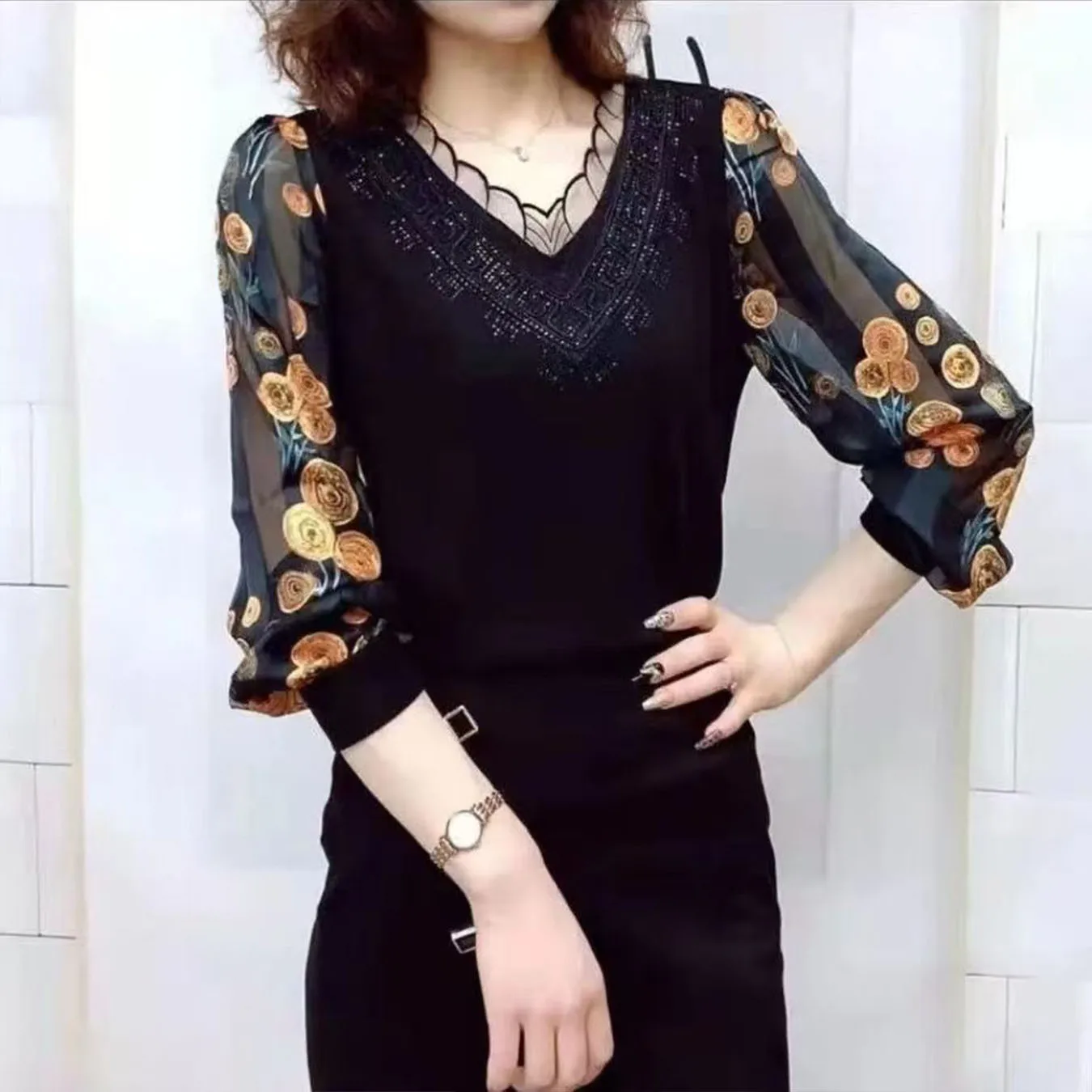 여름 신상 반팔 얇은 해외 스타일 잔꽃무늬 셔츠 여성 패션 올인원 자켓 여성 디자인 감각적인 소수화된 디자인
