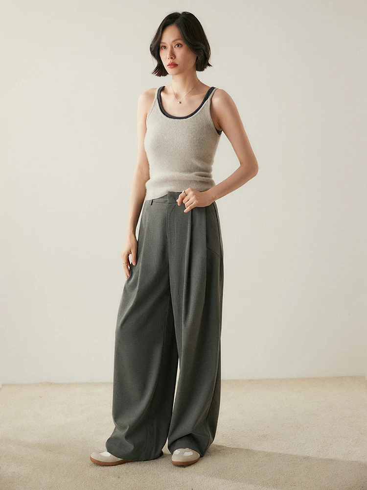 CashSoft Two Piece Vest Top      Women's 100% Cashmere knitted U-neck short cropped simple style Spring Fall Autumn scoop neck vests for woman  Twinset luxury knitting Womens scoopneck sweaters tank tops knitwear in shaung light beige with dark charcoal gray grey highlights