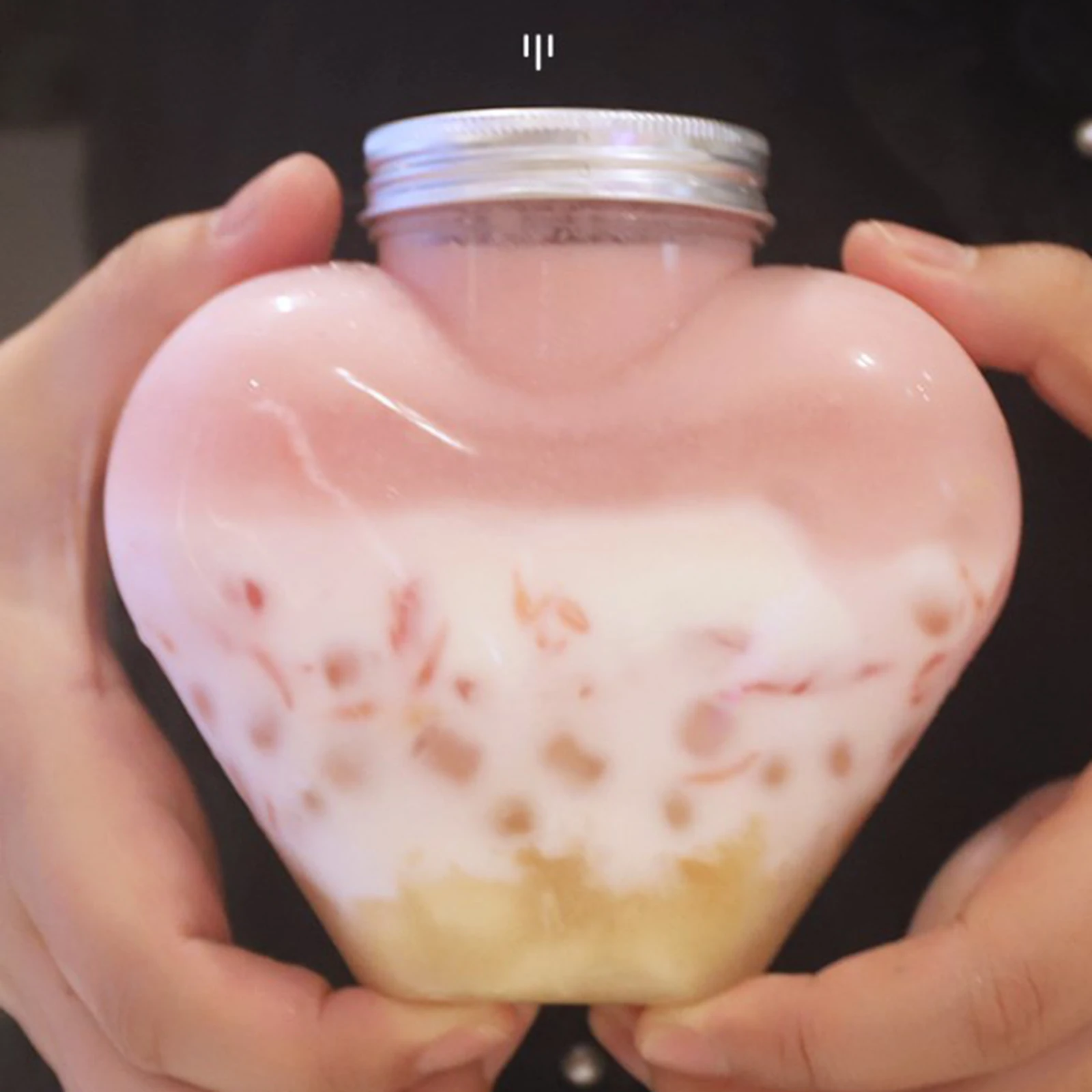 500ML Heart-shaped Clear Cold Drink Bottle Juice Bottles Leakproof Milk Bottles Portable Beverage Water Sealing