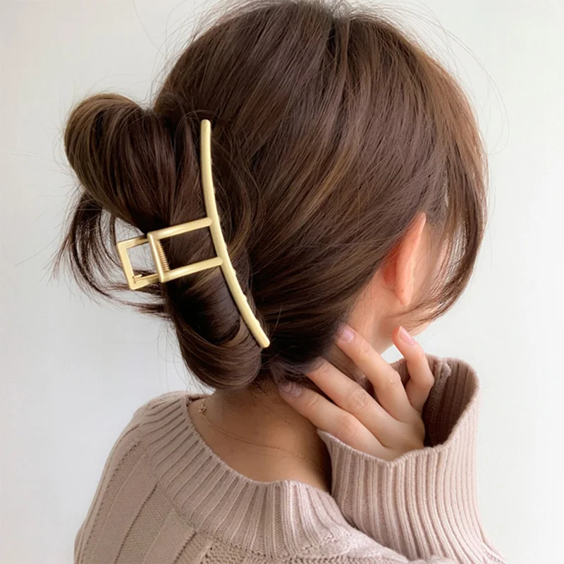 mini hair clips 2022 Korean Metal Geometric Hair Claw Barrettes Elegant Hair Clip Crab Hollow Out Hairpin Headwear Women Girl Hair Accessories hair clips for women