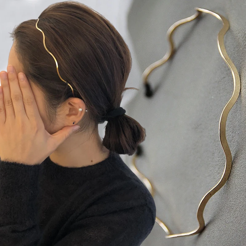 

Корейский модный элегантный женский золотой металлический волнистый гибкий обруч для волос с геометрическим рисунком элегантный головной убор для ежедневного искусства