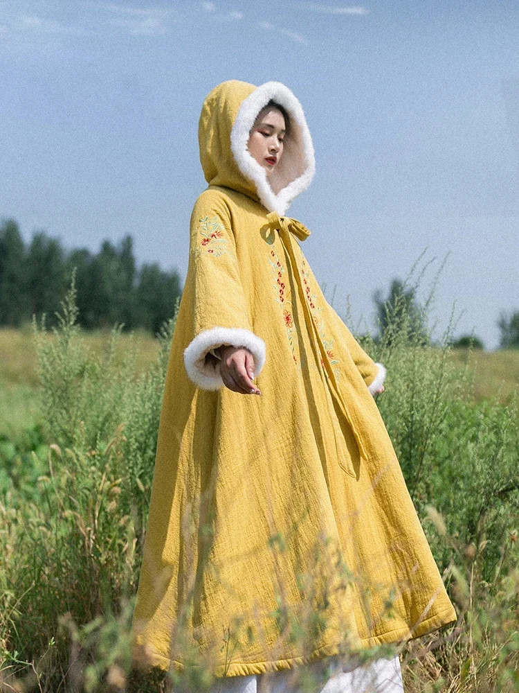 Рисунок 4 - Зимняя одежда ханьфу с вышивкой