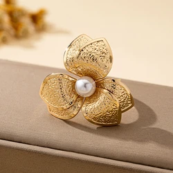 Women's Floral Open Ring - Colorful and Fashionable Accessory for Everyday and Vacation Wear (Gold)
