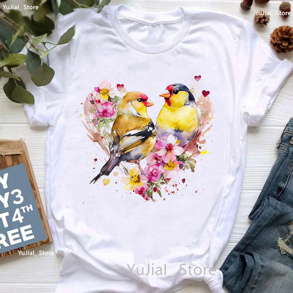 Рисунок 5 - Футболка женская Радужная с кокатилем/попугаем