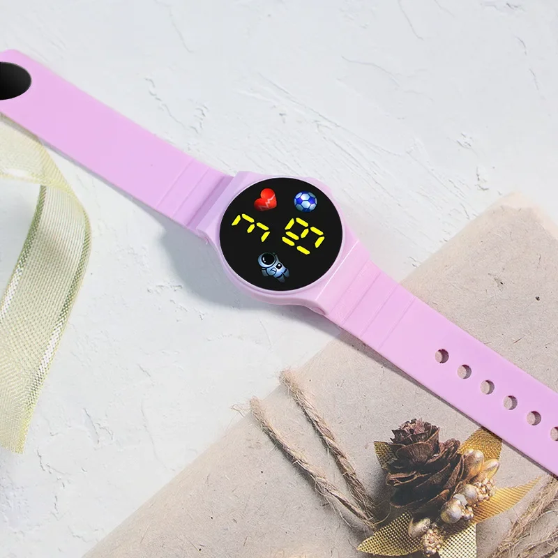 Рисунок 6 - Спортивные водонепроницаемые детские часы