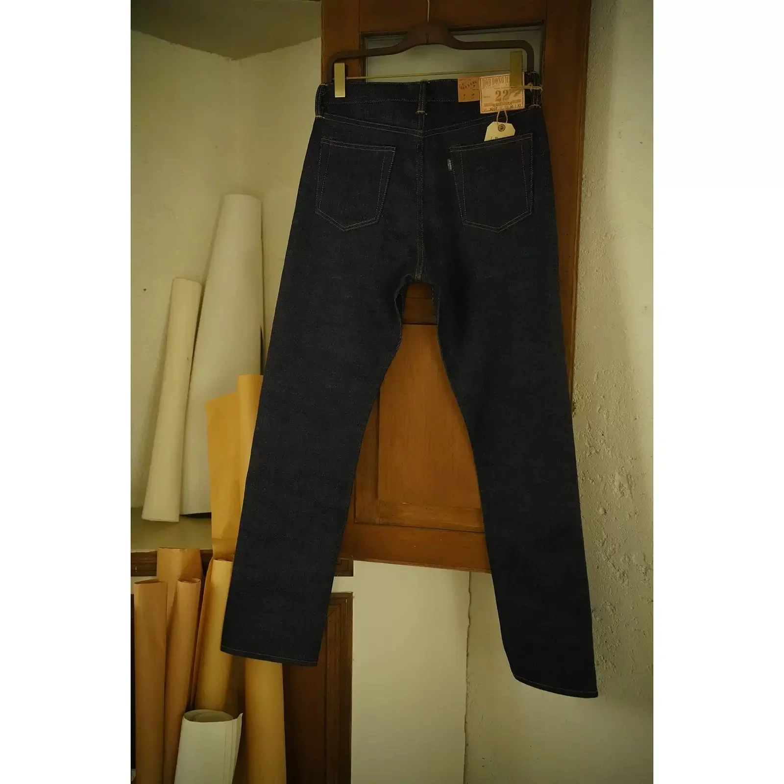 

BOB DONG 22oz Heavyweight Selvage Denim Jeans Rigid Slim Straight Fit Pants Indigo N237